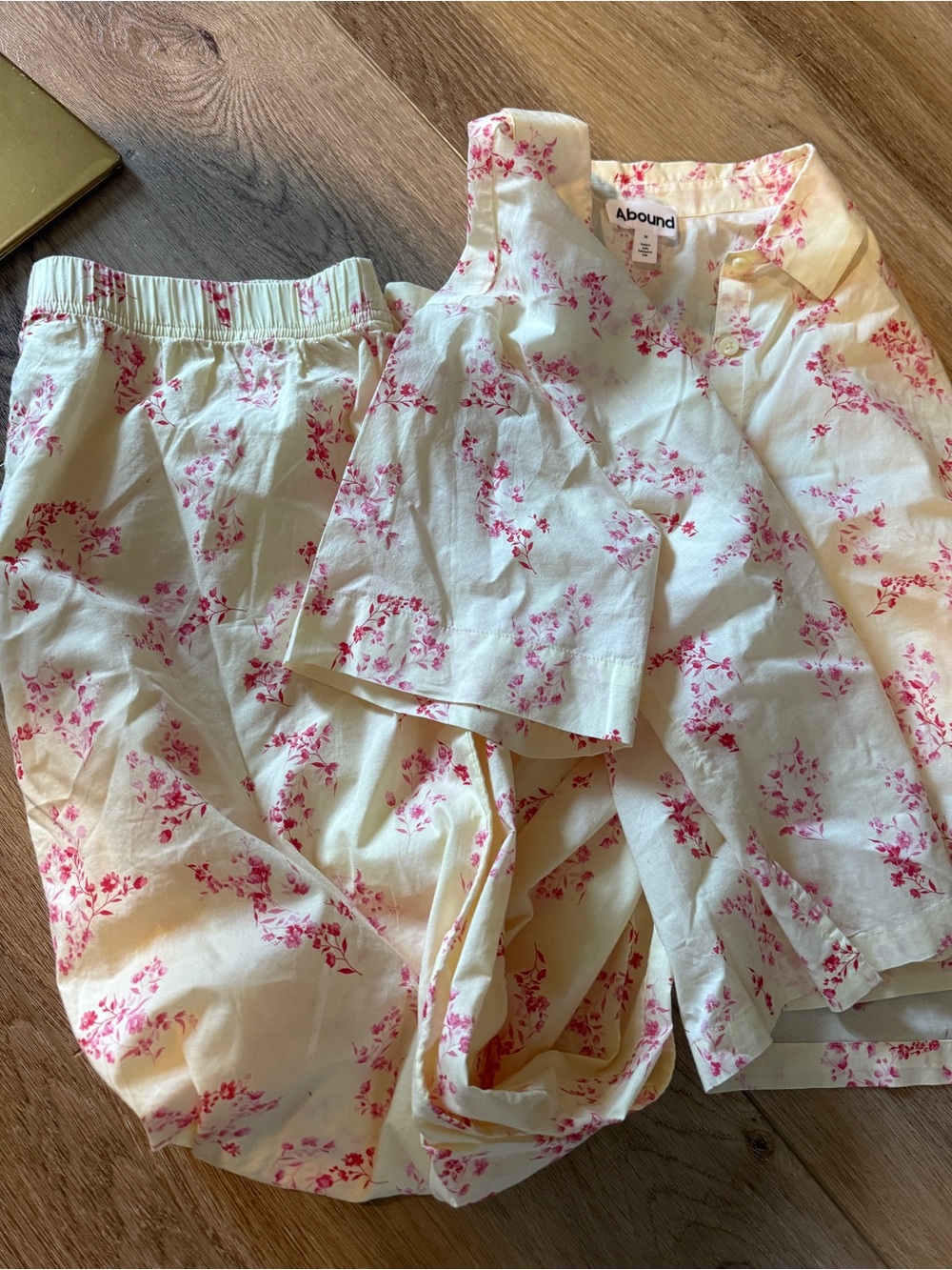 Abound Butter Yellow and Pink Floral Womens Pajama Set